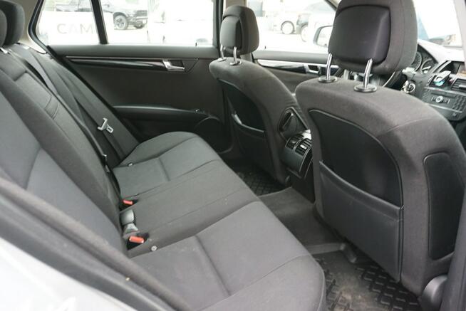 Mercedes C 200 zarejestrowany, ubezpieczony