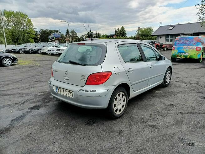 Peugeot 307 1.6HDI 90km 07r