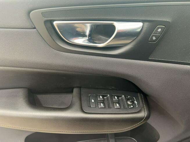 Volvo XC 60 B4 B Momentum Pro