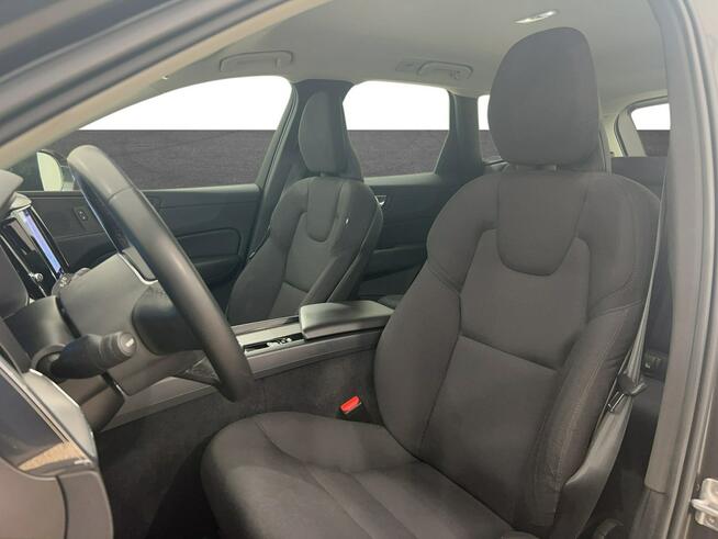 Volvo XC 60 B4 B Momentum Pro