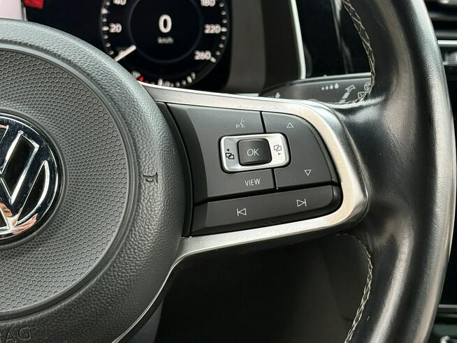 Volkswagen Golf 1,5T 150KM R-Line/Navi/Kamera/PDC/ACC/AdaptiveLED/Serwis