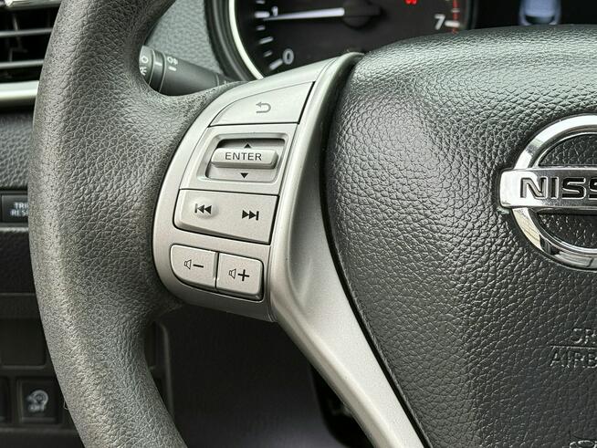 Nissan Qashqai 1,2T 115KM Tekna/PDC/Pod.Fotele/Klima/Alu/Tempomat/Serwis