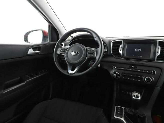 Kia Sportage klima navi kamera i czujniki parkowania multifunkcja