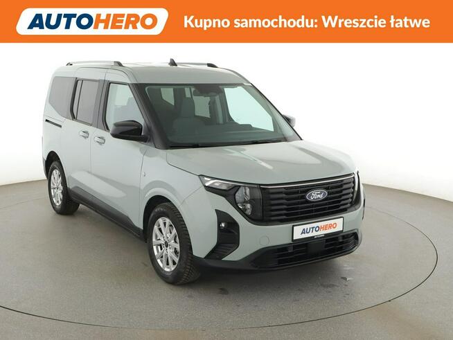 Ford Tourneo Courier klima auto kamera i czujniki parkowania asystenci