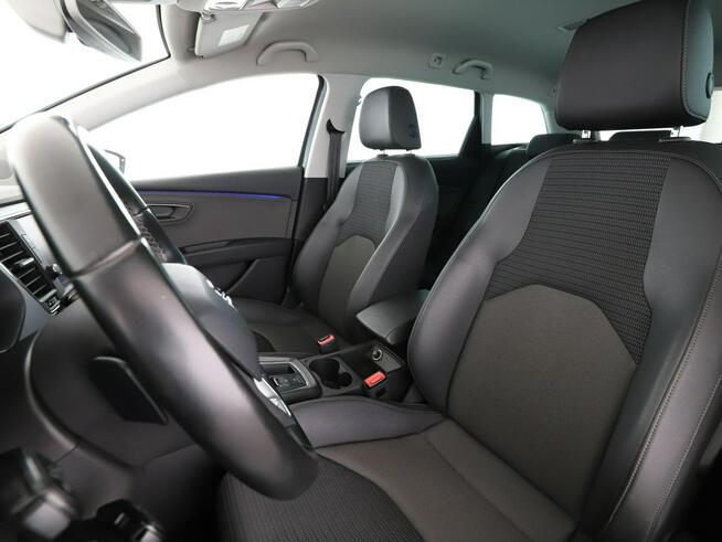 Seat Leon FV23% DSG full LED navi klima auto grzane fotele kamera i czujniki par