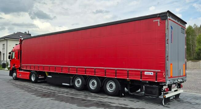 Renault T 440 + Schmitz standard