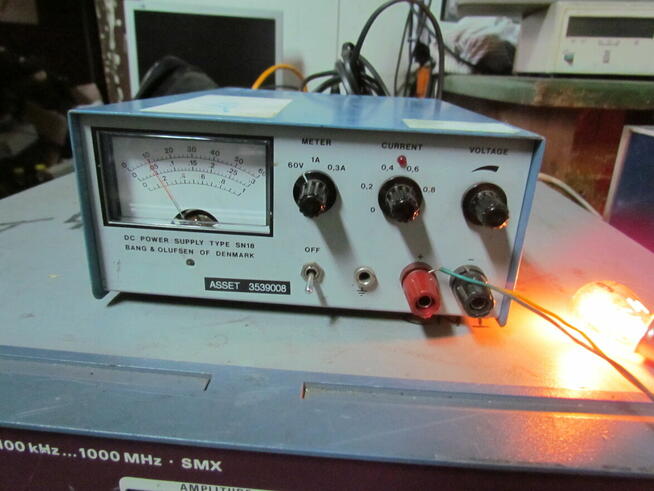 Zasilacz Laboratoryjny DC Power Supply SN18