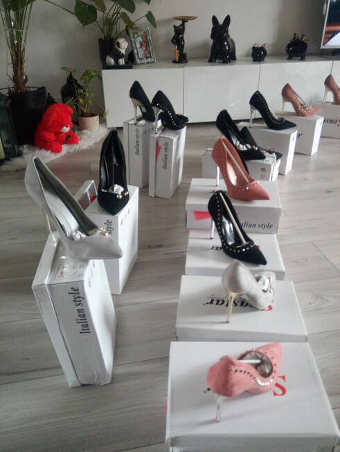 Buty na obcasie 20 zł za sztukę sprzedasz w hurcie po 12zl