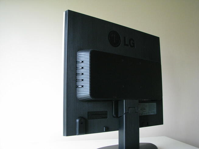 Monitor LCD do komputera LG Flatron L1952S 19 cali