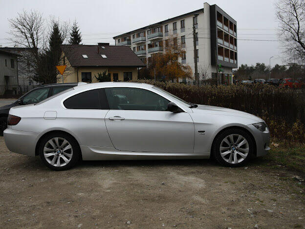 BMW Seria 3 E90/E91/E92/E93 3.0 E92 328i xDrive LCI | 168 ty