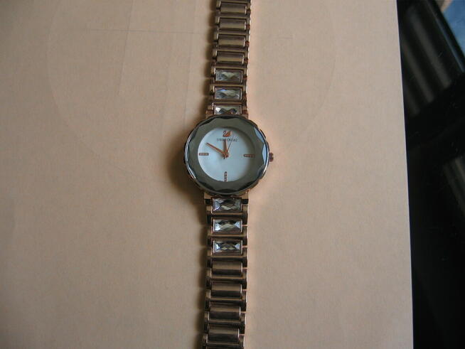 Damski zegarek Swarovski Swiss Made nr 8038