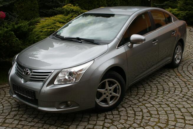 Toyota Avensis 147 KM Benzyna Przebieg 96 tys km Sedan