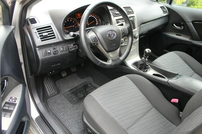 Toyota Avensis 147 KM Benzyna Przebieg 96 tys km Sedan