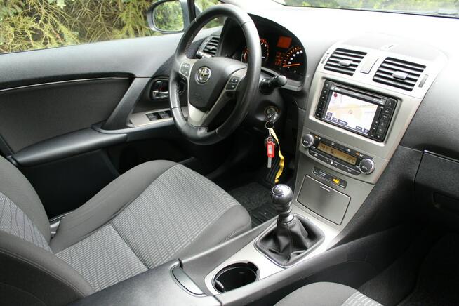 Toyota Avensis 147 KM Benzyna Przebieg 96 tys km Sedan