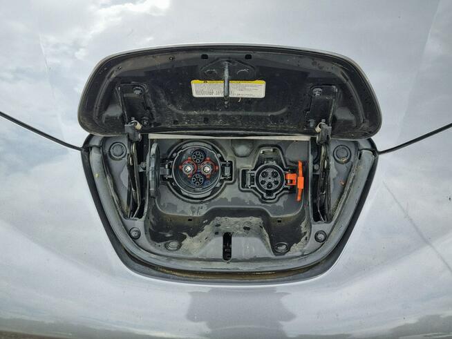 Nissan Leaf Acenta 30kWh 2016 102tys.km Pompa ciepła Kamera 360 Bezwypadkowy Alu