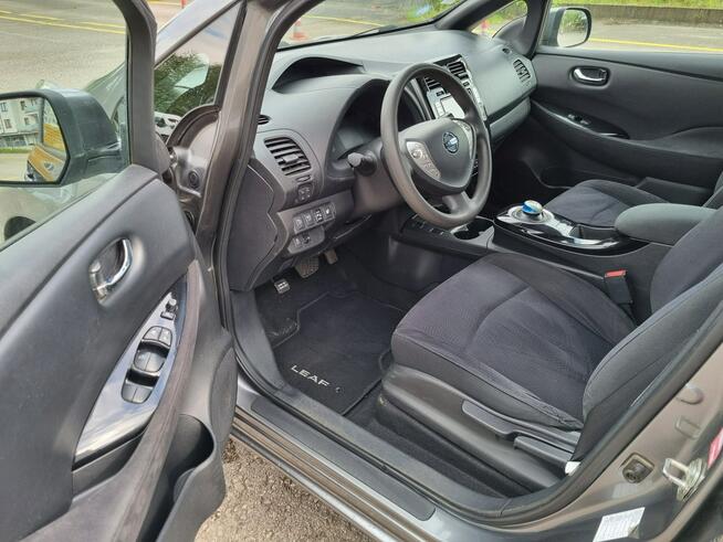 Nissan Leaf Acenta 30kWh 2016 102tys.km Pompa ciepła Kamera 360 Bezwypadkowy Alu