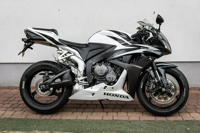 Honda CBR 600 RR 2007 PC 40 KSIĄŻKA Raty Transport Największy Wybór Moto W PL