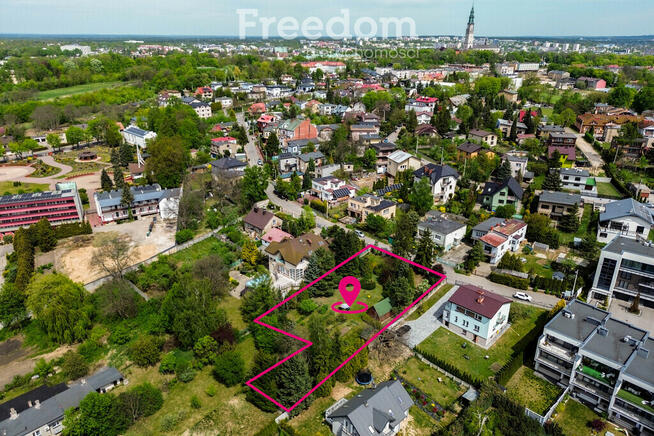Działka w centrum z widokiem na panoramę miasta
