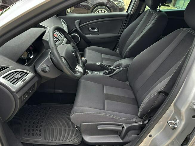 Renault Megane 1.9 dCi 131km NAVI hak SERWIS bezwypadek 2010