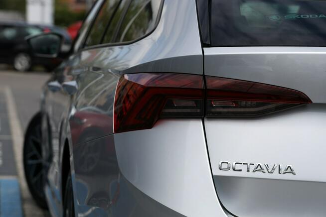 Škoda Octavia 1.5 TSI 150KM kamera led smart link virtual cockpit FV23%