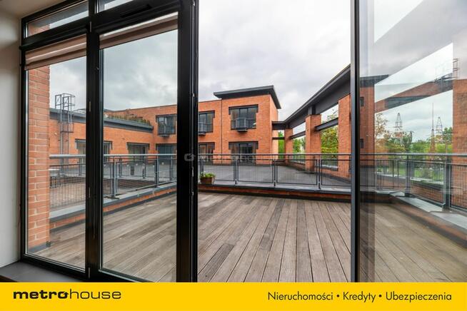 Nowoczesny loft z tarasem i balkonem garaż w cenie