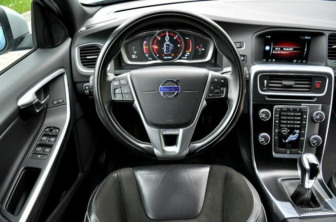 Volvo V60 D3 2.0 150KM R-Desing Xenon Led Navi Alkantara Full Opcja