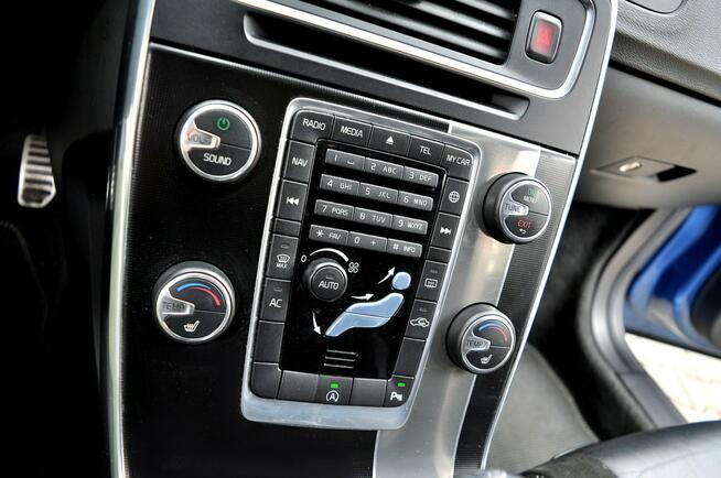 Volvo V60 D3 2.0 150KM R-Desing Xenon Led Navi Alkantara Full Opcja