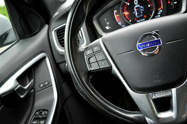 Volvo V60 D3 2.0 150KM R-Desing Xenon Led Navi Alkantara Full Opcja
