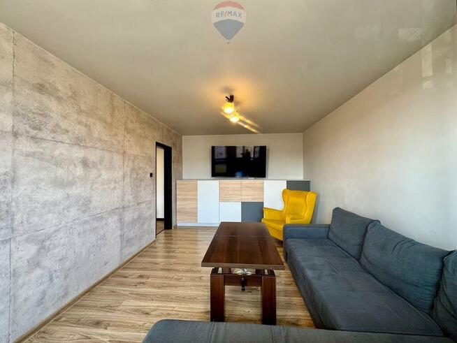 Dwupokojowe M - 51 m² po remoncie balkon