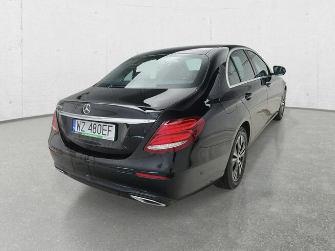 Mercedes E 220