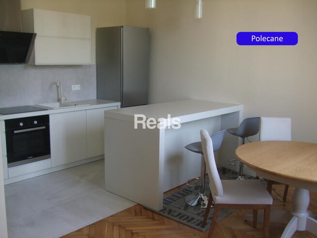 Apartament przy metrze