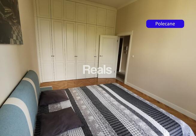 Apartament przy metrze