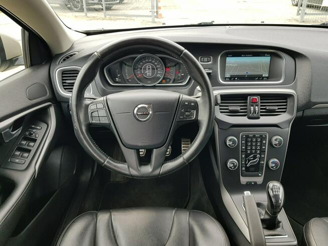 Volvo V40 2,0 Turbo Benzyna 152KM Nawigacja Skóry Zarejestrowany Gwarancja