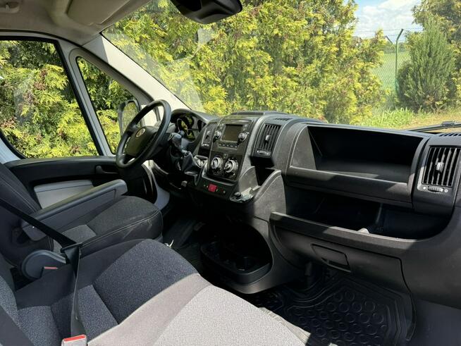 Fiat Ducato L2H2 czujniki cofania Kamera cofania 2 metry wysokości wewnątrz