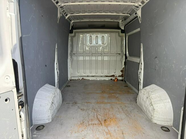 Fiat Ducato L2H2 czujniki cofania Kamera cofania 2 metry wysokości wewnątrz