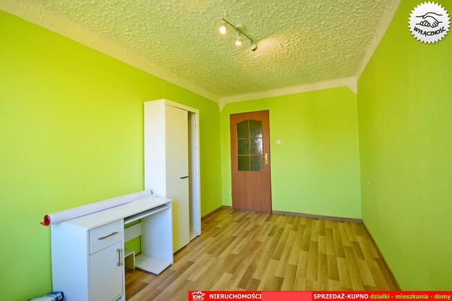 Blisko Nałęczowa, 3 pokoje z garażem i działką.