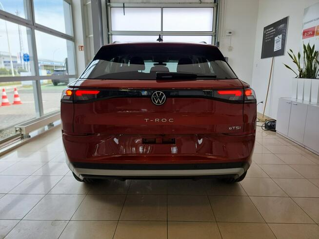 Volkswagen T-Roc Life 1.5 eTSI 150KM automat DSG Pakiet Zimowy obręcze alu 17"
