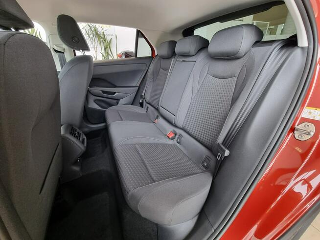 Volkswagen T-Roc Life 1.5 eTSI 150KM automat DSG Pakiet Zimowy obręcze alu 17"