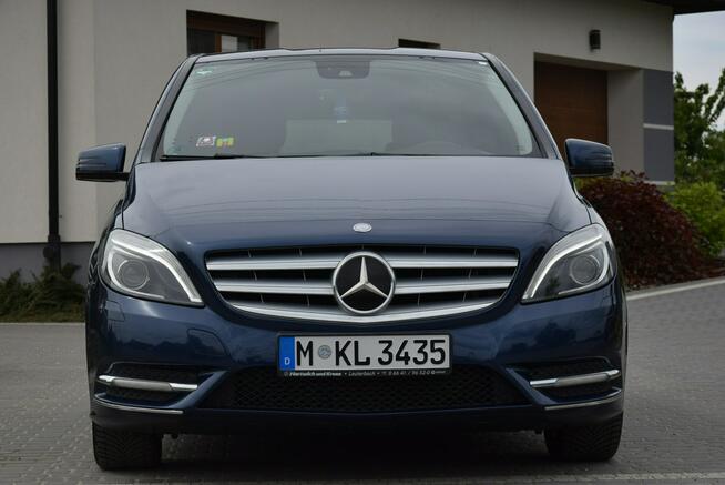 Mercedes B 180 1.6B Led Navi Kamera 2 KPL KÓŁ 135 Tys KM Sprowadzony