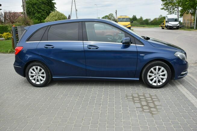 Mercedes B 180 1.6B Led Navi Kamera 2 KPL KÓŁ 135 Tys KM Sprowadzony