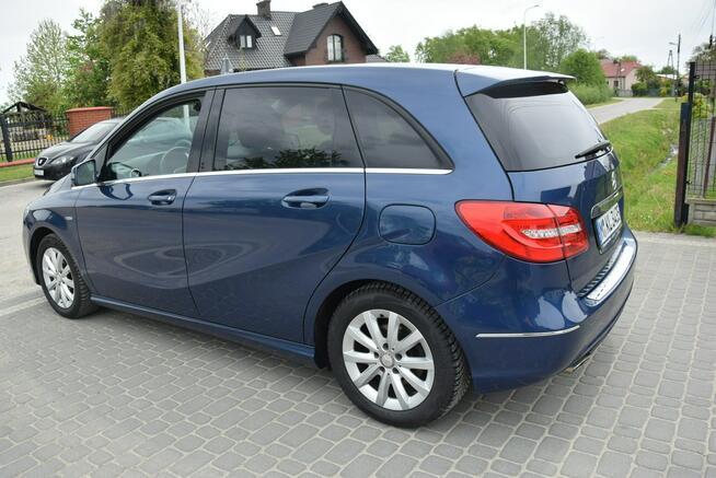 Mercedes B 180 1.6B Led Navi Kamera 2 KPL KÓŁ 135 Tys KM Sprowadzony