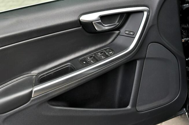 Volvo V60 LiFT 2,0 Disel Ledy Skóra City Navi Full Opcja