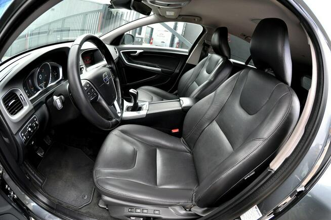 Volvo V60 LiFT 2,0 Disel Ledy Skóra City Navi Full Opcja