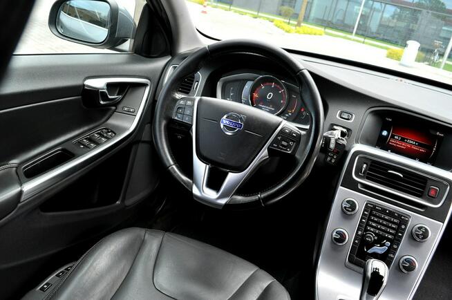 Volvo V60 LiFT 2,0 Disel Ledy Skóra City Navi Full Opcja