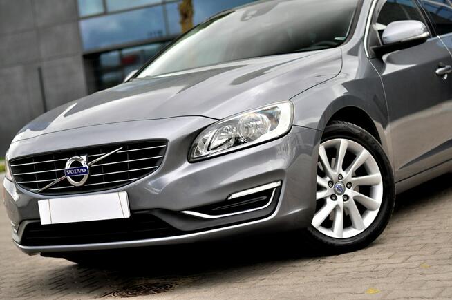 Volvo V60 LiFT 2,0 Disel Ledy Skóra City Navi Full Opcja