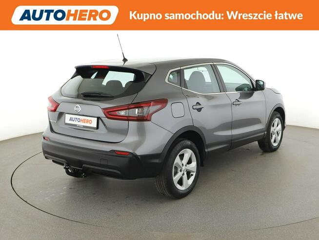 Nissan Qashqai kamera, led, niski przebieg, hak, 2strefowa klima