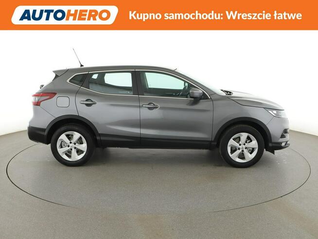 Nissan Qashqai kamera, led, niski przebieg, hak, 2strefowa klima