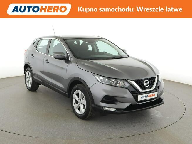 Nissan Qashqai kamera, led, niski przebieg, hak, 2strefowa klima