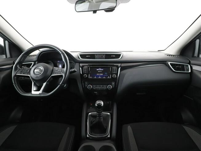 Nissan Qashqai kamera, led, niski przebieg, hak, 2strefowa klima