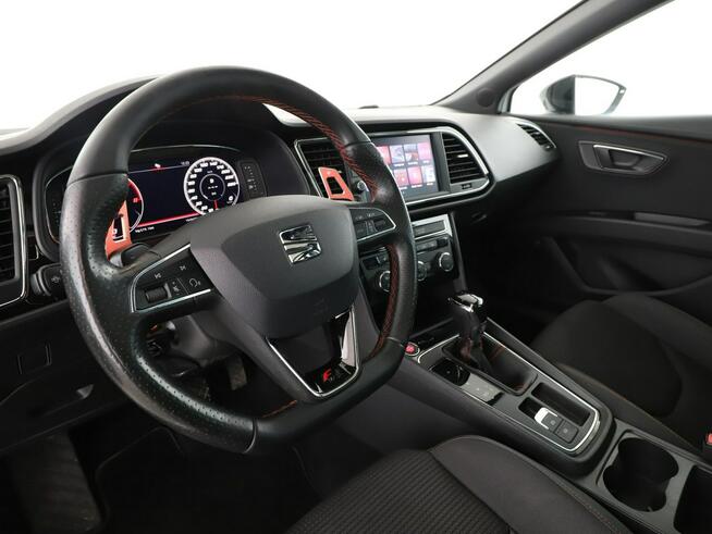 Seat Leon DSG full LED virtual cocpit navi klima auto grzane fotele czujniki par
